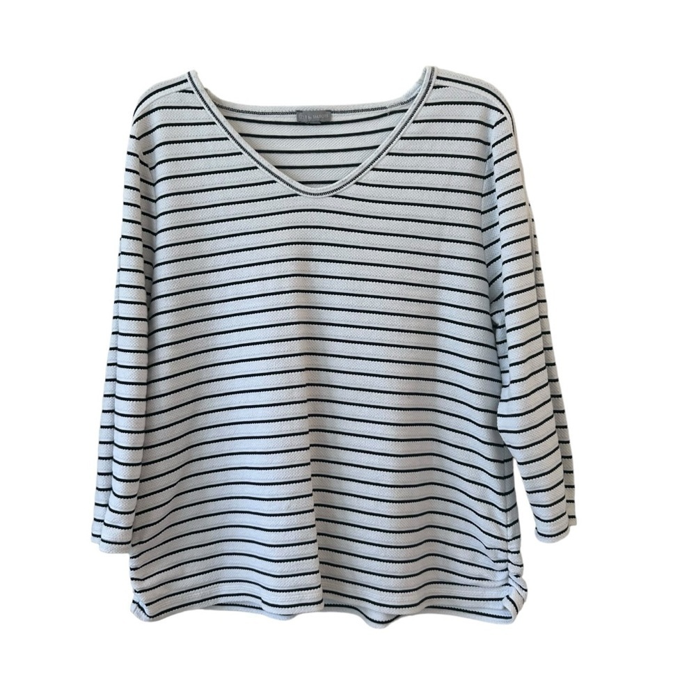 White Sweater Shirt with horizontal black stripes XL